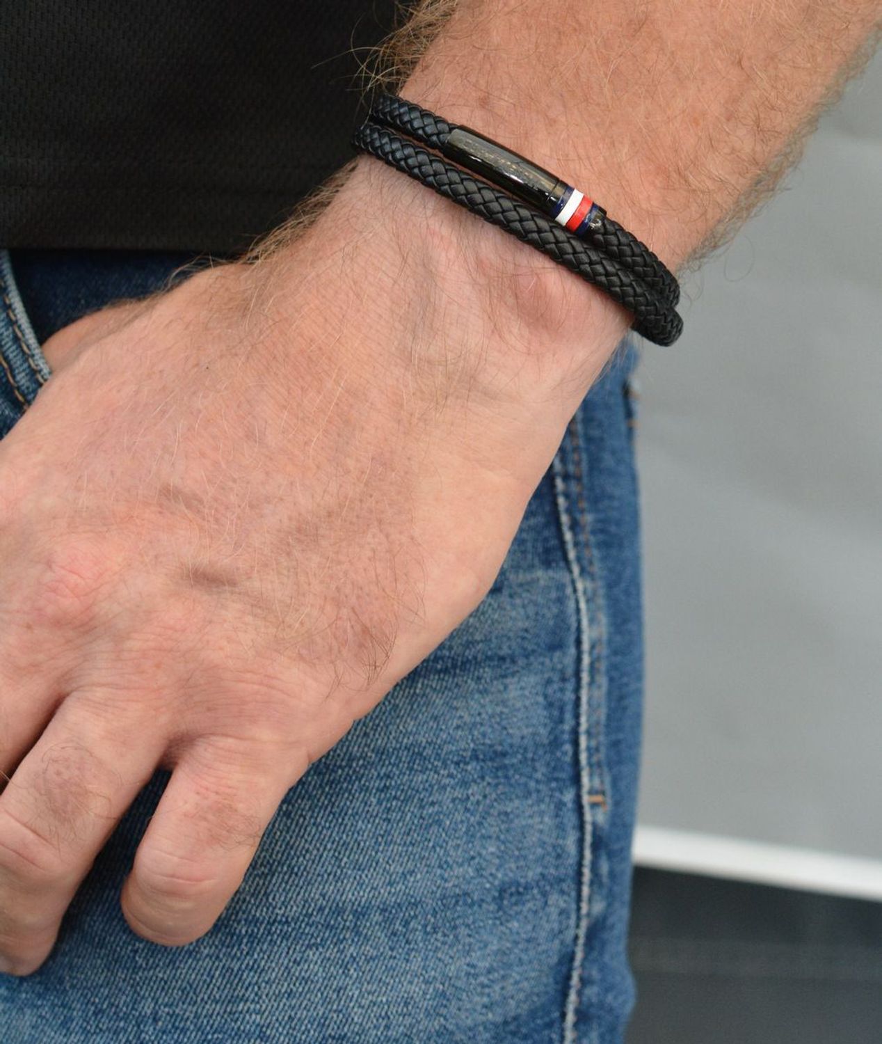 Bransoletka męska Tommy Hilfiger podwójna czarna plecionka 2790552. Bransoletka męska plecionka. Męska bransoletka zielona. Oryginalna biżuteria z Tommiego Hilfingera. Męska bransoletka Tommy Hilfiger. Podwójna bransoletka..jpg