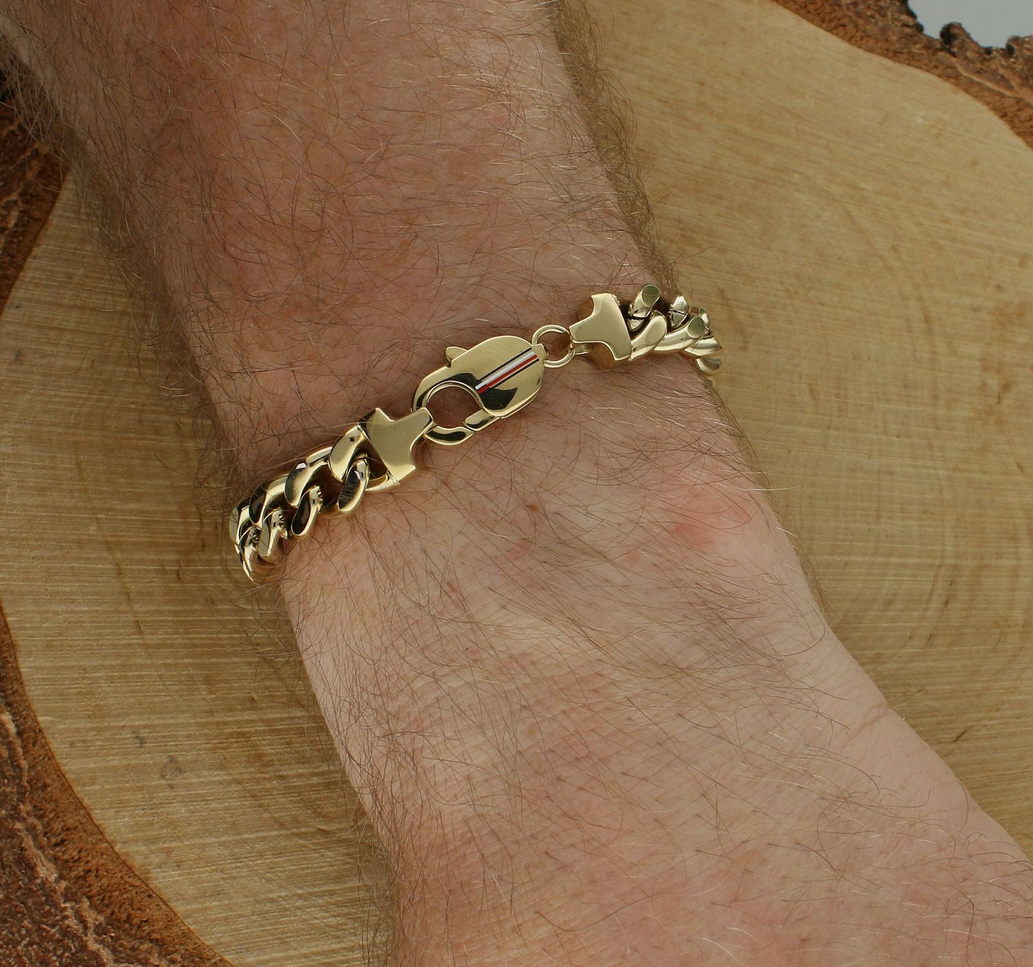 Złota bransoletka męska Tommy Hilfiger pancerka 2790580.  Logowana biżuteria Tommy Hilfiger to idealny pomysł na prezent dla mężczyzny. Złota bransoletka Tommy Hilfiger. Markowa oryginalna biżuteria Tommy Hilfiger..jpg