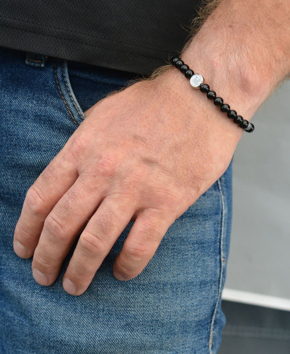 Bransoletka męska Tommy Hilfiger z onyksu 2790609. Męska bransoletka z koralików. Bransoletka dla mężczyzny z kamieniami. Oryginalna biżuteria z Tommiego Hilfingera. Męska bransoletka Tommy Hilfiger..jpg