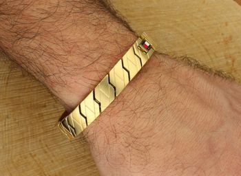 Stalowa bransoletka Tommy Hilfiger Lars 2790620 – minimalistyczny design, trwała stal nierdzewna i nowoczesny charakter. Idealna dla mężczyzn ceniących elegancję i prostotę. Sprawdź!3.jpg