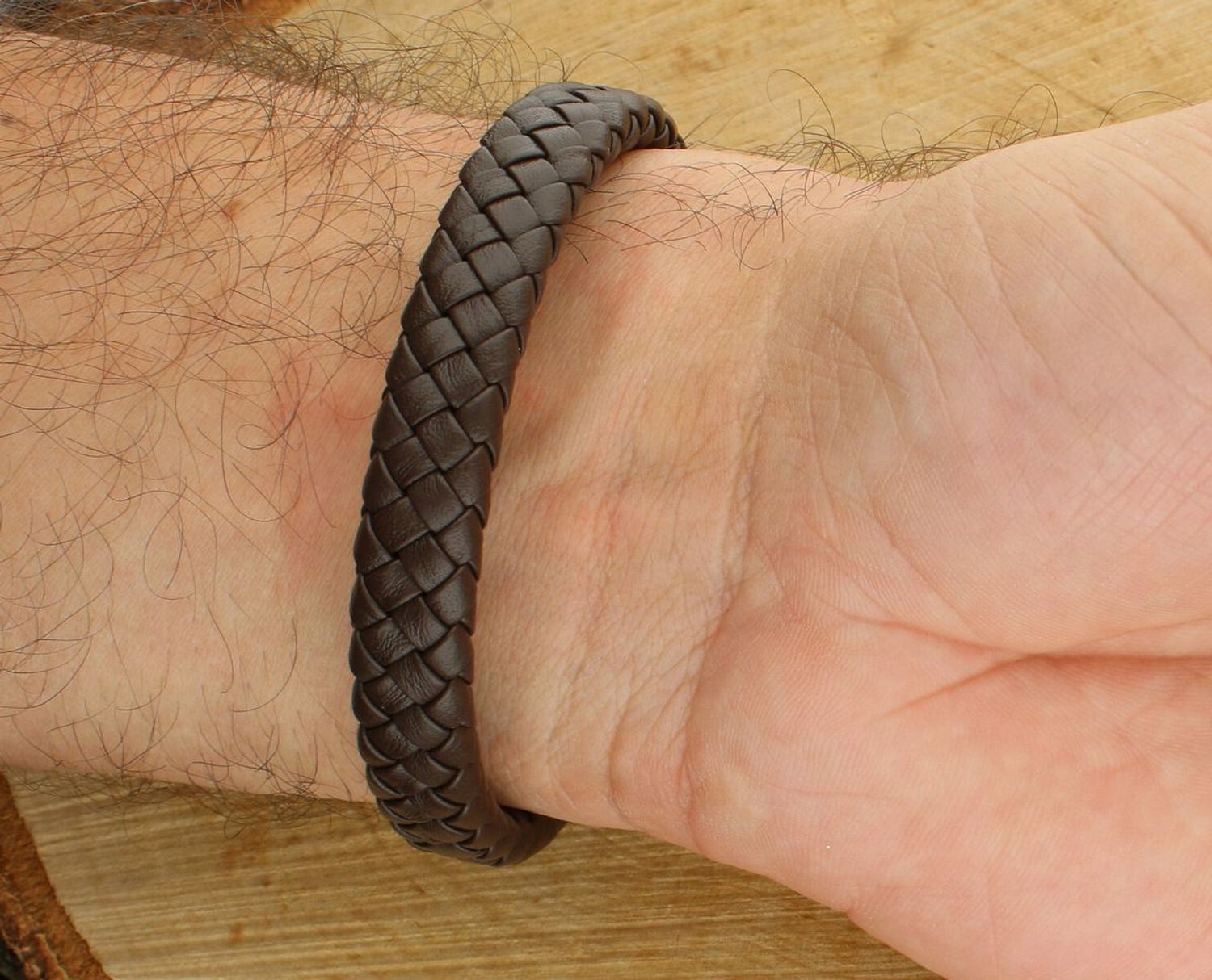 Czarna skórzana bransoletka męska Tommy Hilfiger 2790662 ze stali nierdzewnej. Nowoczesny styl, elegancja i komfort w jednym dodatku.1.jpg