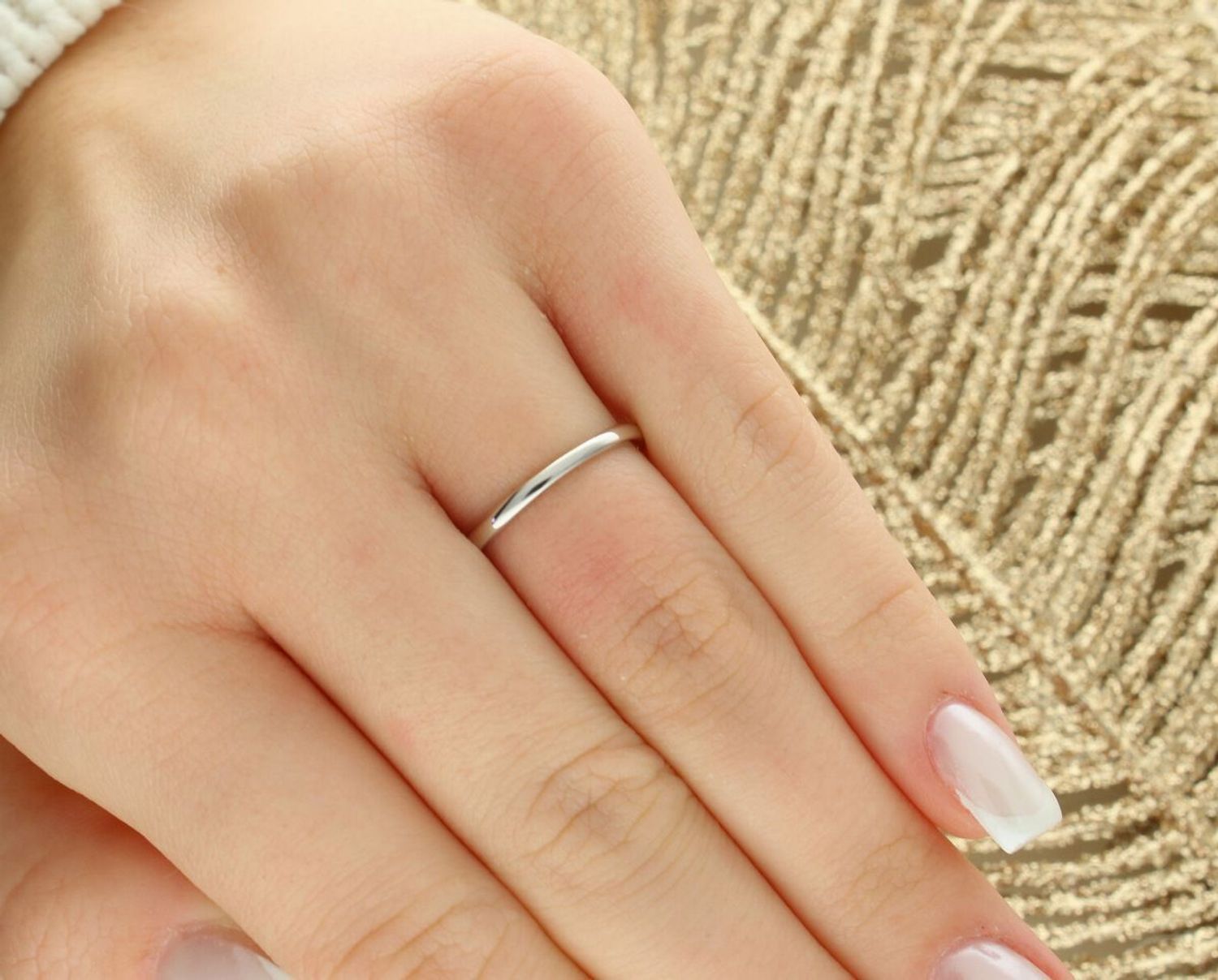 Pierścionek złoty DIAMENT białe złoto, diamenty 0,25 ct rozmiar 14 2809. Piękny pierścionek ozdobiony brylantami o okrągłym kształcie, otulony złotem. Klasyka w najlepszym wydaniu. 1.jpg