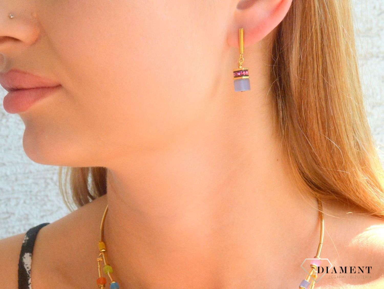 Kolczyki damskie Coeur de Lion GeoCUBE® GeoCUBE® Iconic Layer 2810211500. Kolczyki stalowe Coeur de Lion. Kolczyki z kamieniami. Kolczyki damskie wiszące. Kolczyki dla kobiety na prezent..jpg