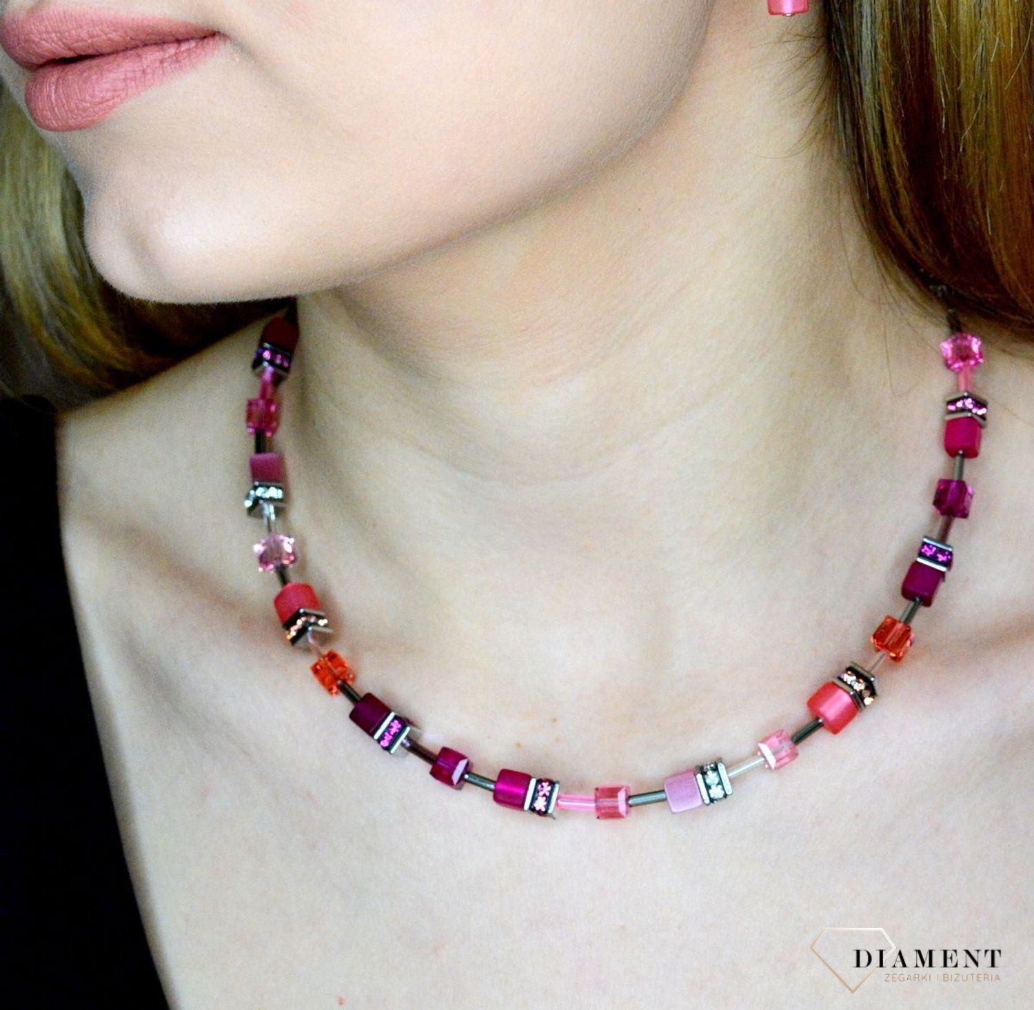 Naszyjnik damski Coeur De Lion Swarovski, kryształ górski 2838100422. COEUR DE LION to nowy koncept biżuterii, wykonanej ręcznie, przy użyciu naturalnych kamieni oraz wysokiej jakości materiałów. Idealna na prezent..jpg