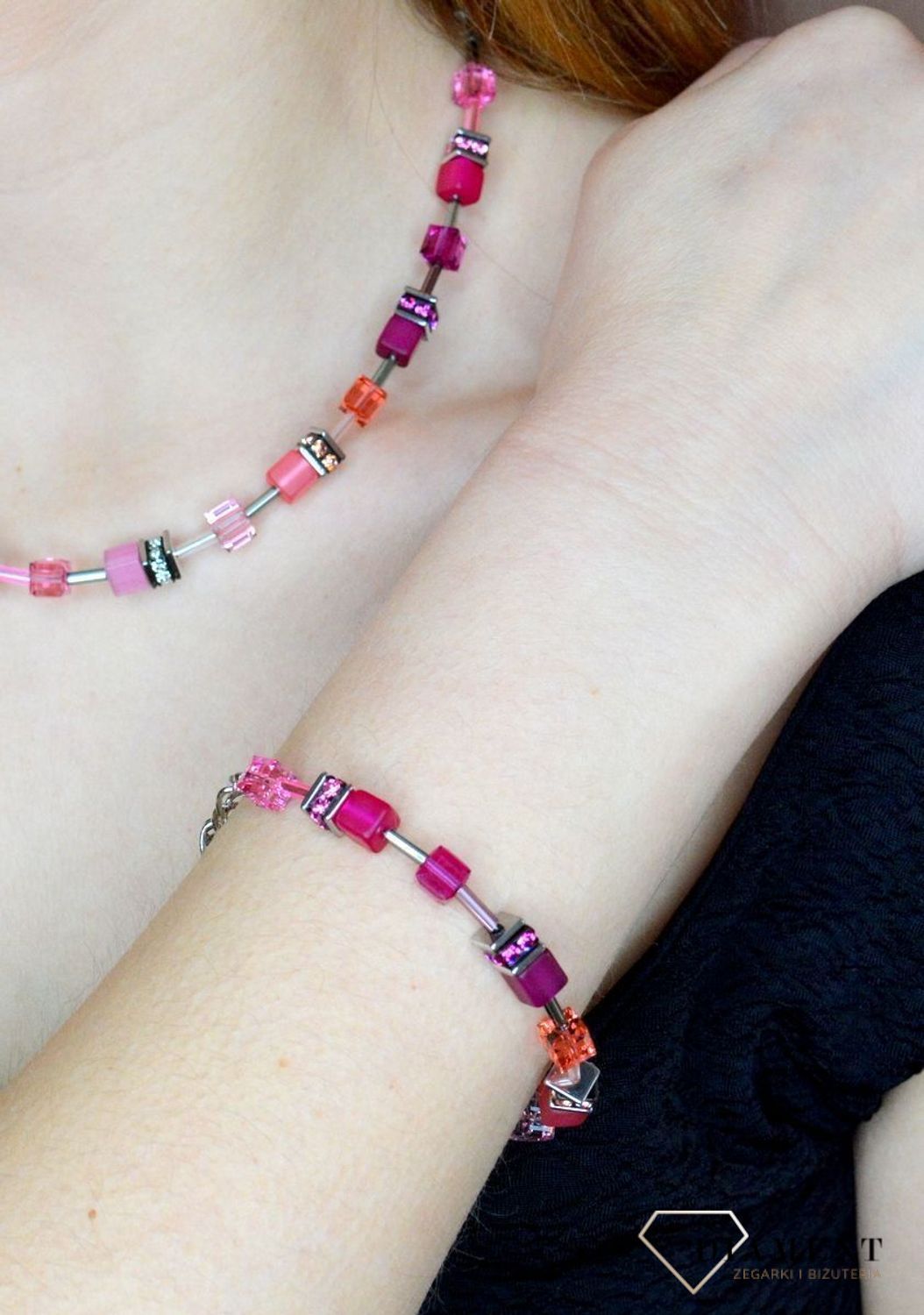 Naszyjnik damski Coeur De Lion Swarovski, kryształ górski 2838100422. COEUR DE LION to nowy koncept biżuterii, wykonanej ręcznie, przy użyciu naturalnych kamieni oraz wysokiej jakości materiałów. Idealna na prezent..jpg