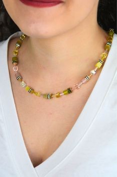 Naszyjnik Coeur de Lion GeoCUBE® Iconic 283810-0901 złoty – Swarovski®, oliwkowy (2).jpg