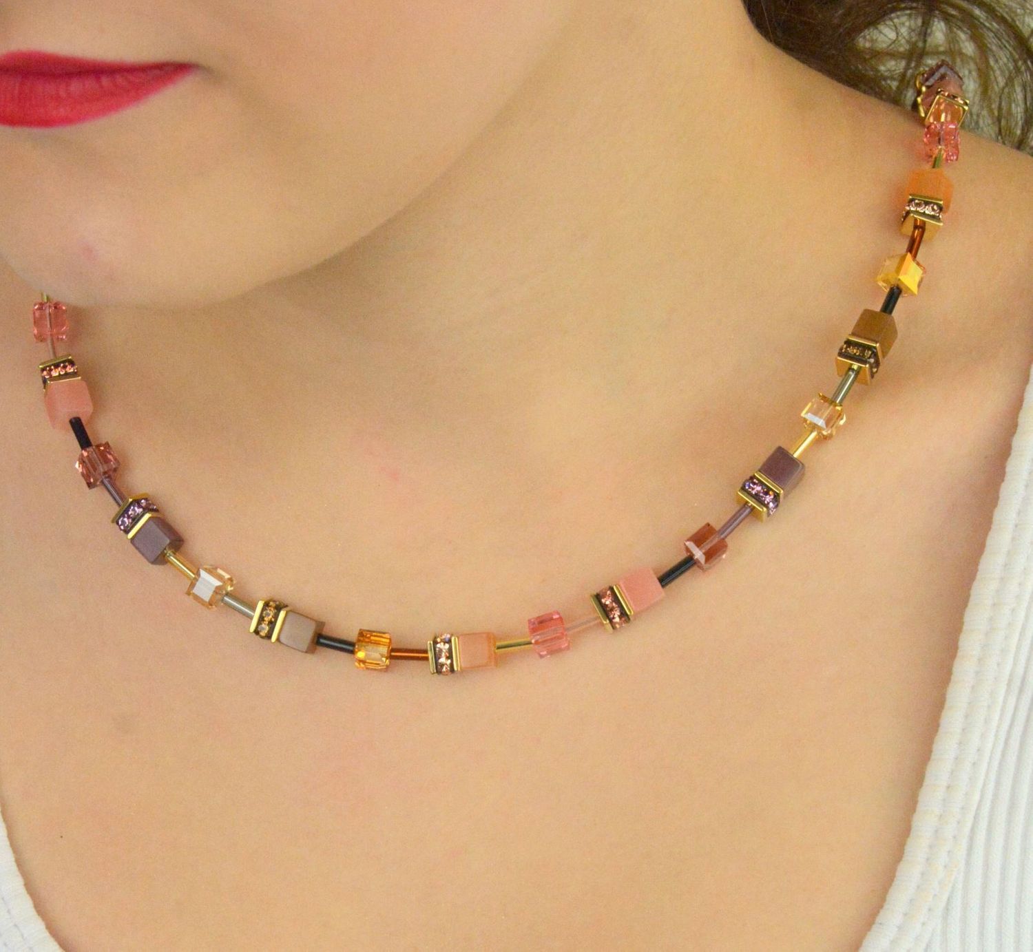 Naszyjnik damski GeoCUBE® Iconic Mocha Mousse złoty 2838101132 – naturalna biżuteria  COEUR DE LION.jpg