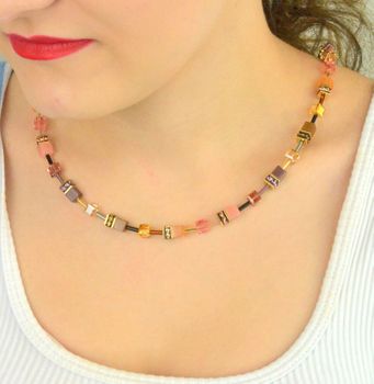 Naszyjnik damski GeoCUBE® Iconic Mocha Mousse z syntetycznym tygrysim okiem i kryształami Swarovski®. Ręcznie wykonany złoty naszyjnik COEUR DE LION z regulacją i certyfikatem (3).JPG