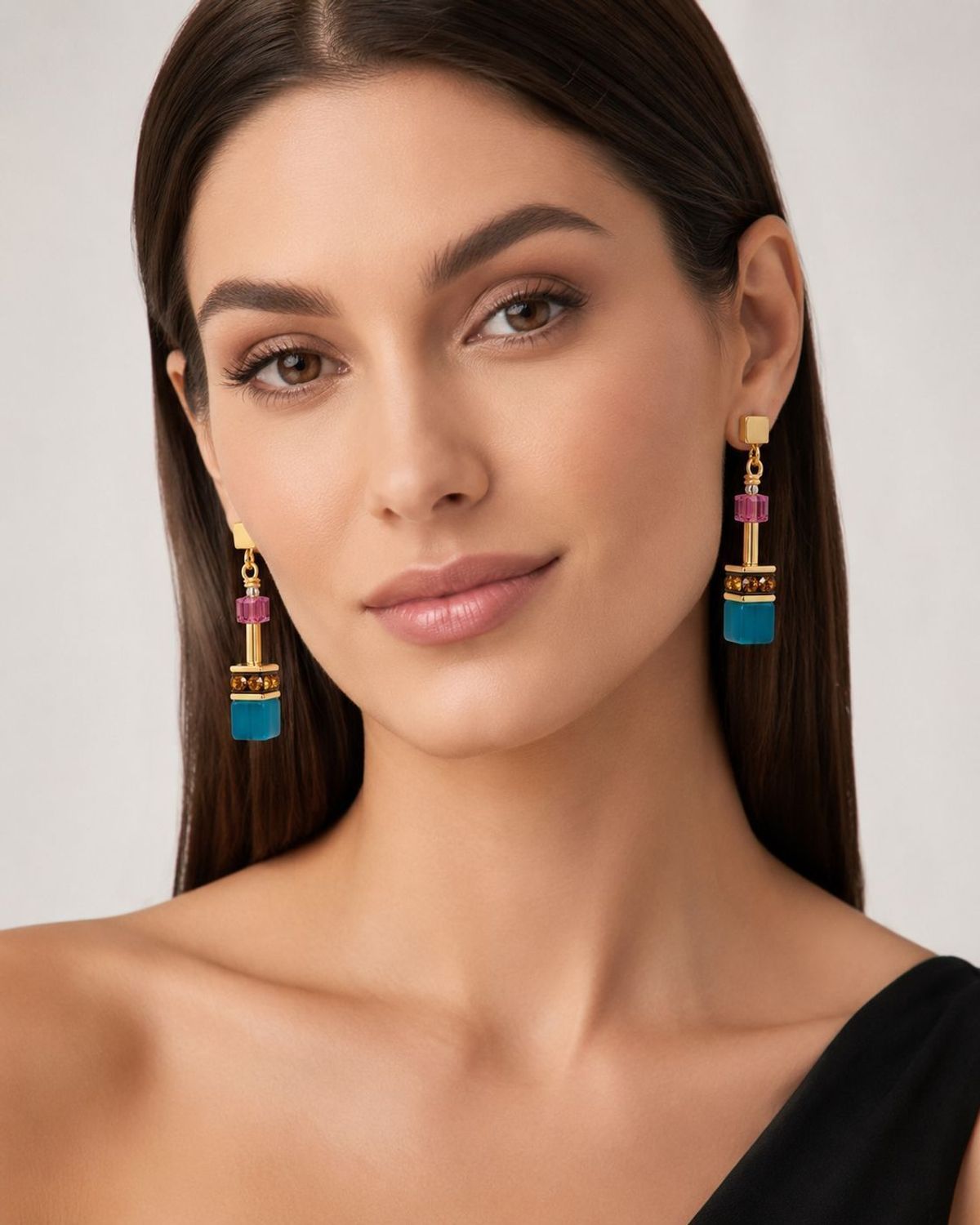 Kolczyki damskie Coeur de Lion 2838211500 GeoCUBE® Iconic Multicolor Boho Goldf (3).jpg