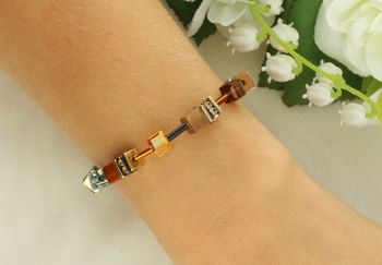 Bransoletka damska Coeur De Lion 2838301131 harmonijna kompozycja syntetycznego tygrysiego oka, kryształów Swarovski®, cyrkonii oraz polaris. Ręcznie wykonana, elegancka biżuteria (2).jpg