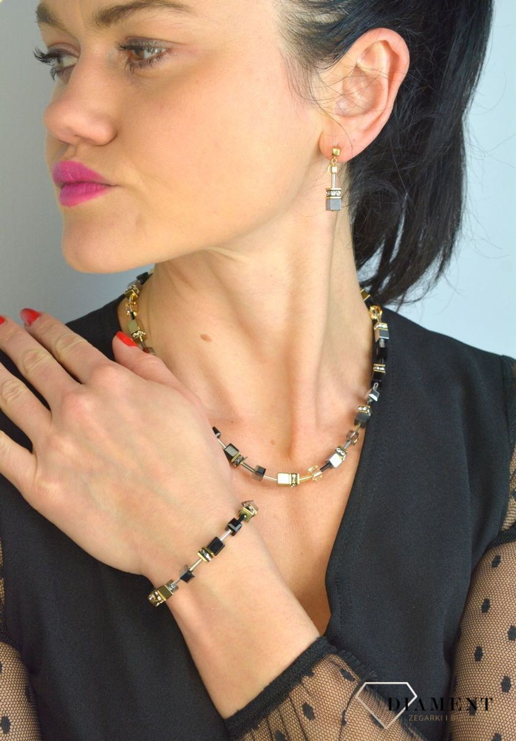 Naszyjnik damski Swarovski Coeur De Lion Złoto Szary 2839101216 (2).jpg