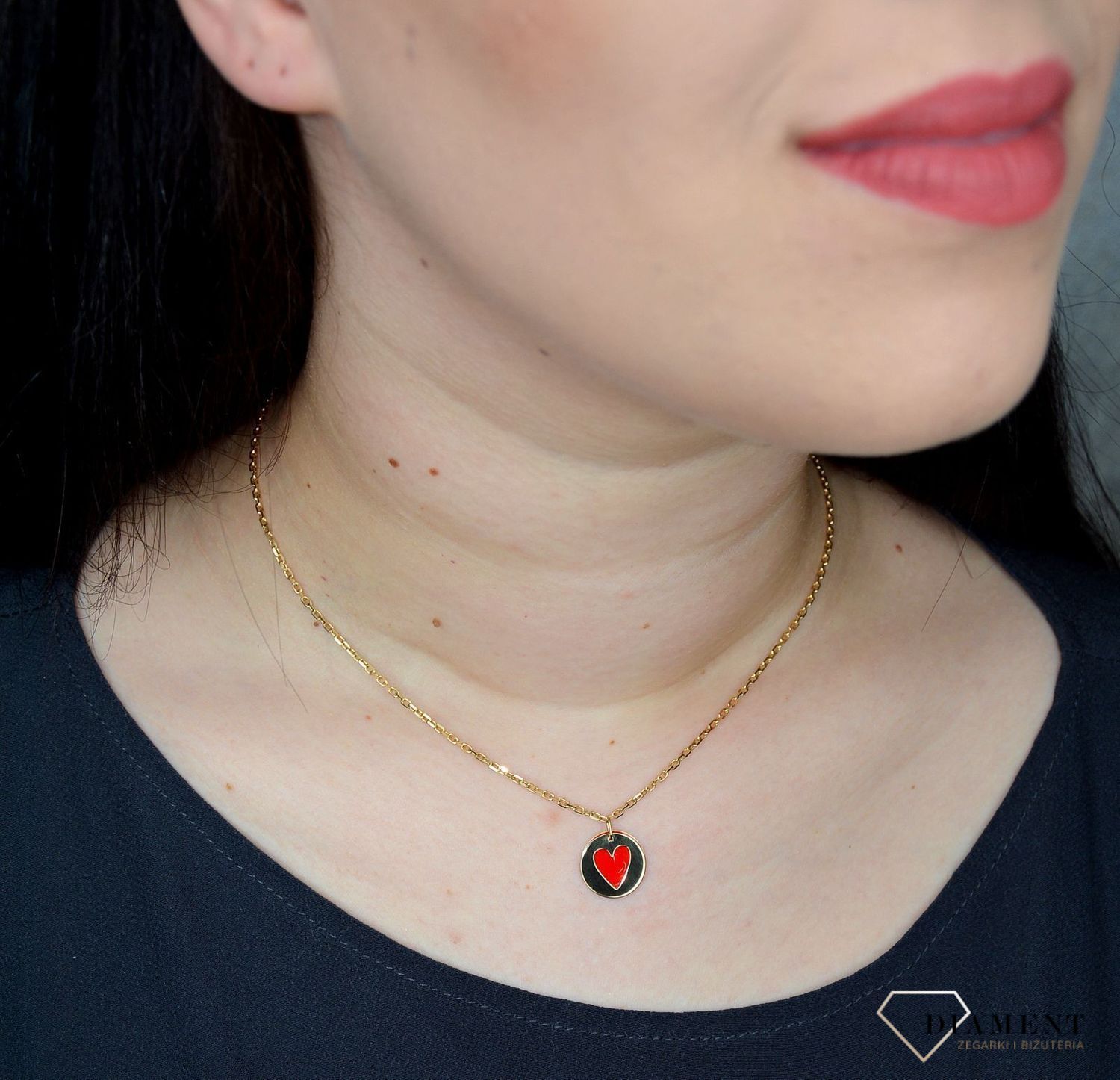 Złota zawieszka 333 serce w kółku z czerwoną emalią 3000130916094.jpg