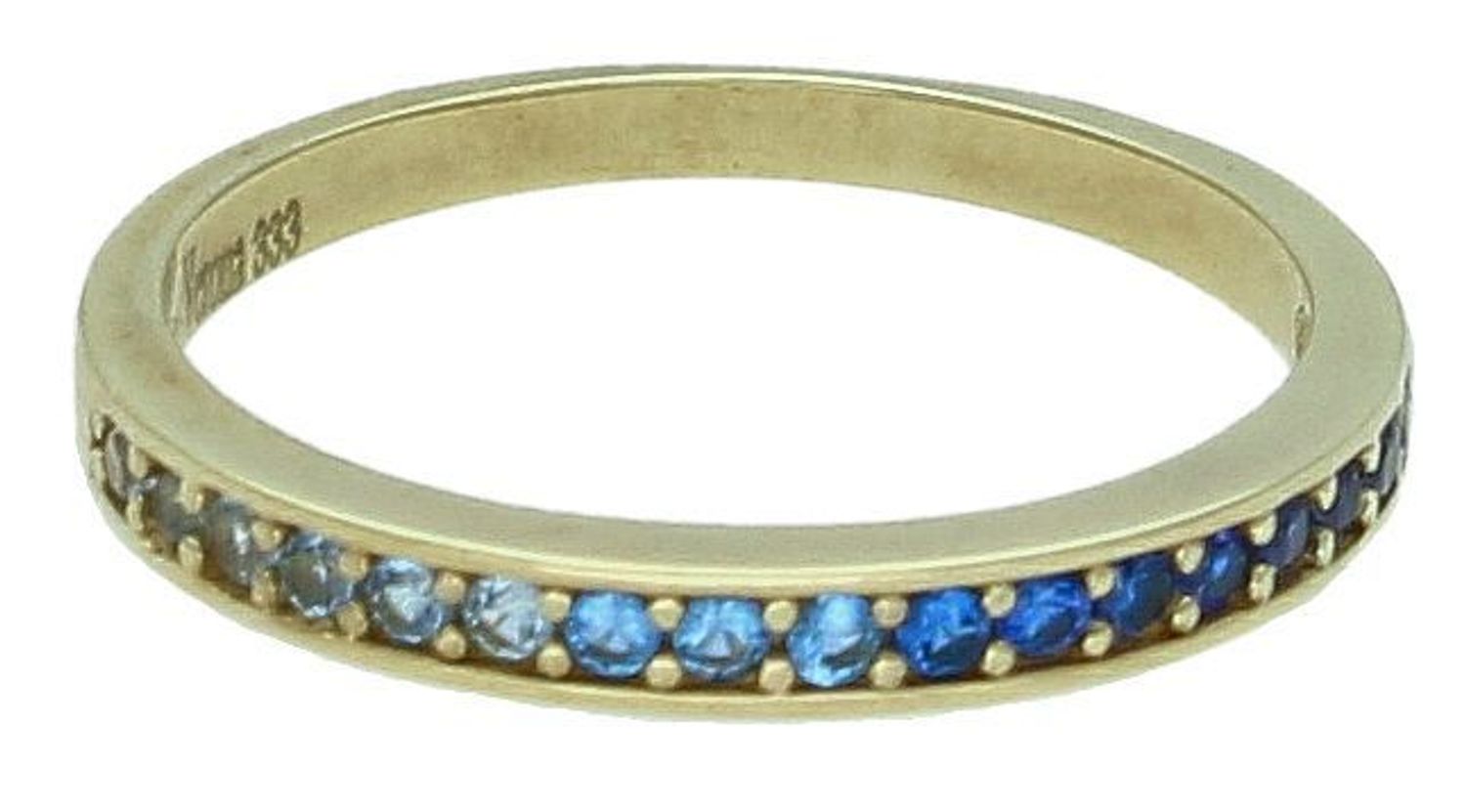 Pierścionek damski złoty 333 z niebieskimi cyrkoniami 2mm 3000141523595 łoty pierścionek damski 333 obrączka z drobnymi cyrkoniami koloru niebieskiego to złoty damski pierścionek wykonany z próby złota 333. 1.jpg
