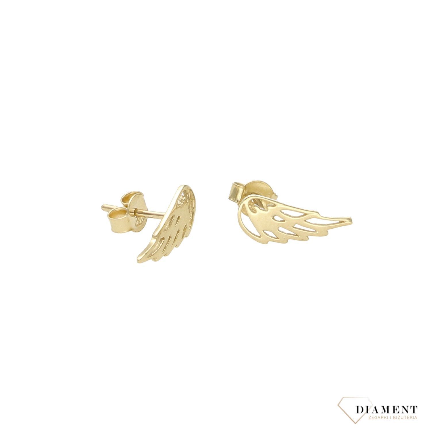 Złote kolczyki celebrytki w formie ażurowych skrzydeł (2).jpg