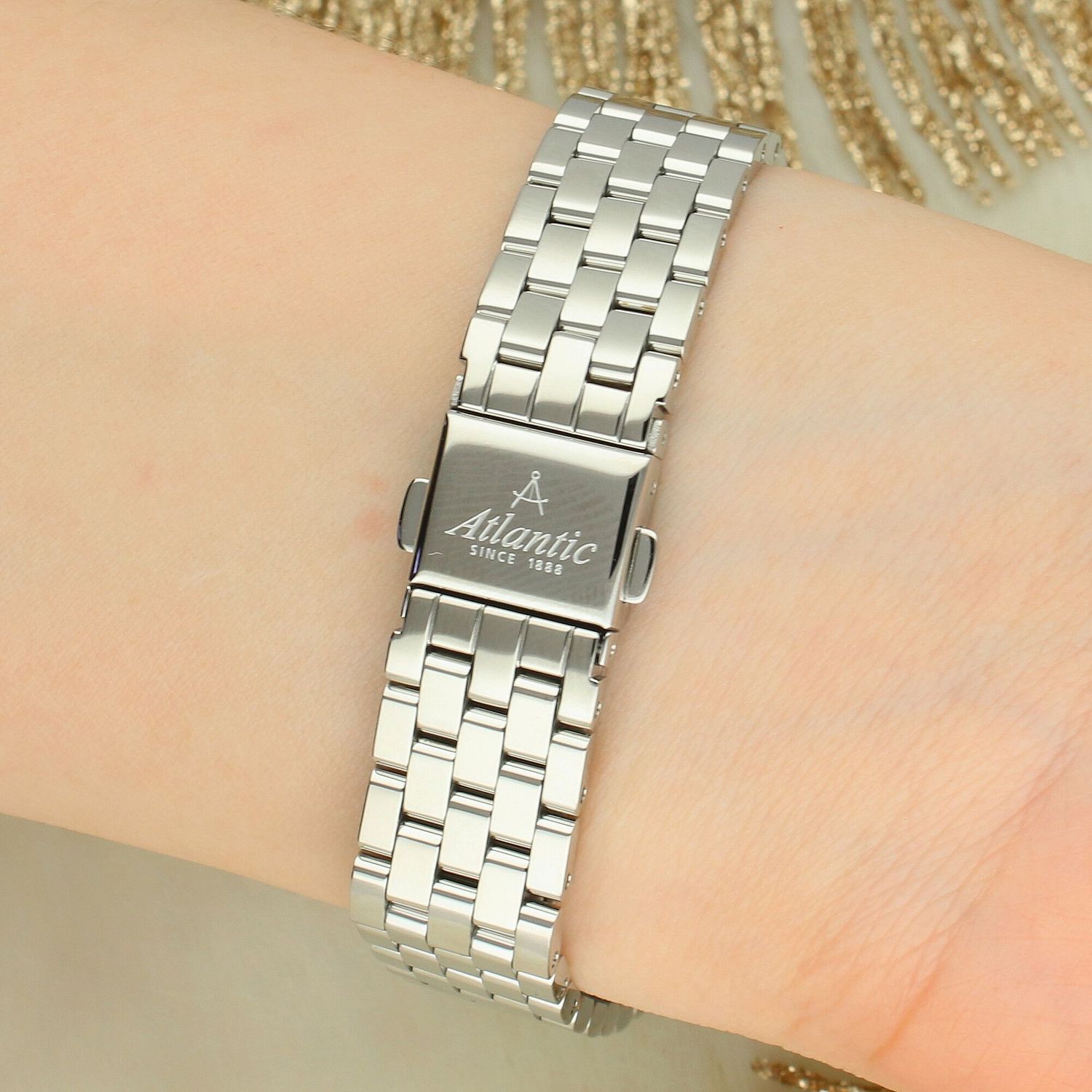 Elegancki zegarek Atlantic Elegance Belle Swiss Made. Mechanizm kwarcowy, szkło szafirowe, tarcza z masy perłowej i cyrkonie. Idealny do pracy i na wyjątkowe okazje.1.jpg