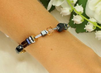 Bransoletka damska Coeur De Lion GeoCUBE® 3017301211 Precious Motion Stone Whisper złota z onyksu, kwarcu dymnego i kryształów. Ręcznie wykonana, elegancka (3).jpg