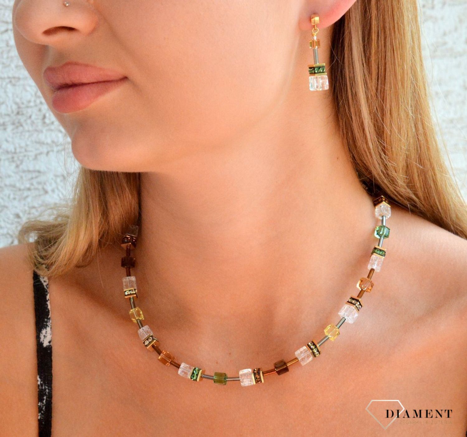 Naszyjnik damski Coeur de Lion GeoCUBE Iconic Nature brązowo-biały 3018100911. Damski naszyjnik ze stali. Naszyjnik damski marki  Coeur de Lion. Naszyjnik z kryształami Swarovskiego. Naszyjnik z kamieniami na prezent (2).jpg