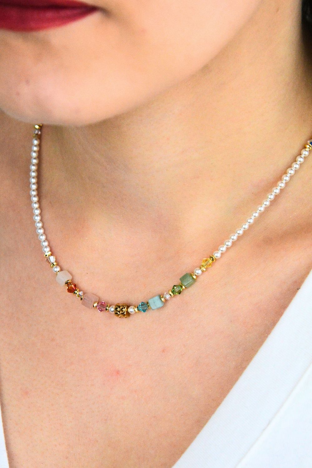 Naszyjnik damski Coeur de Lion Cube Princess Fusion Blossom 3031101537 – złoty, pastelowy multikolor (1).jpg