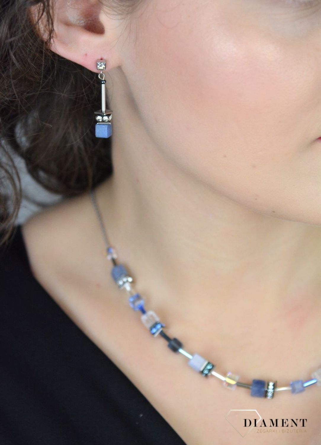 Kolczyki damskie Coeur De Lion Niebieski awenturyn 303521-0717. Kolczyki Damskie Coeur De Lion GeoCUBE® Iconic Nature Chain – Niebieski Awenturyn 💙✨1.jpg