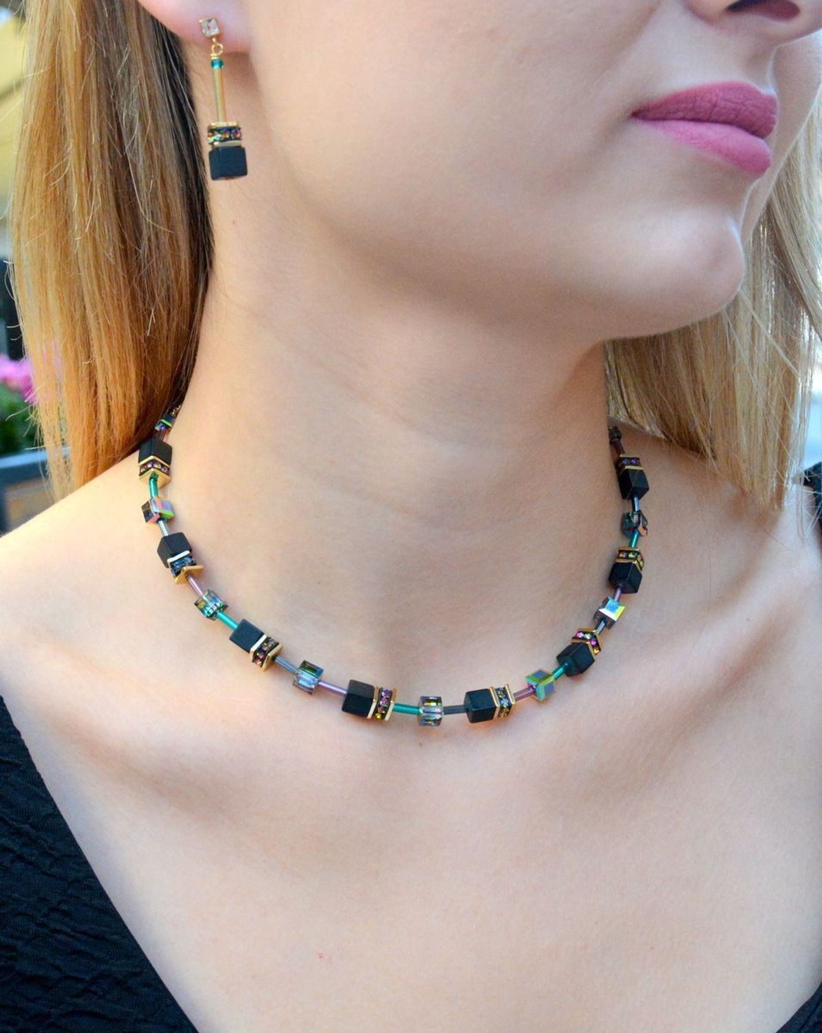 Kolczyki damskie Coeur de Lion GeoCUBE® Iconic Nature onyks 3035211315..jpg