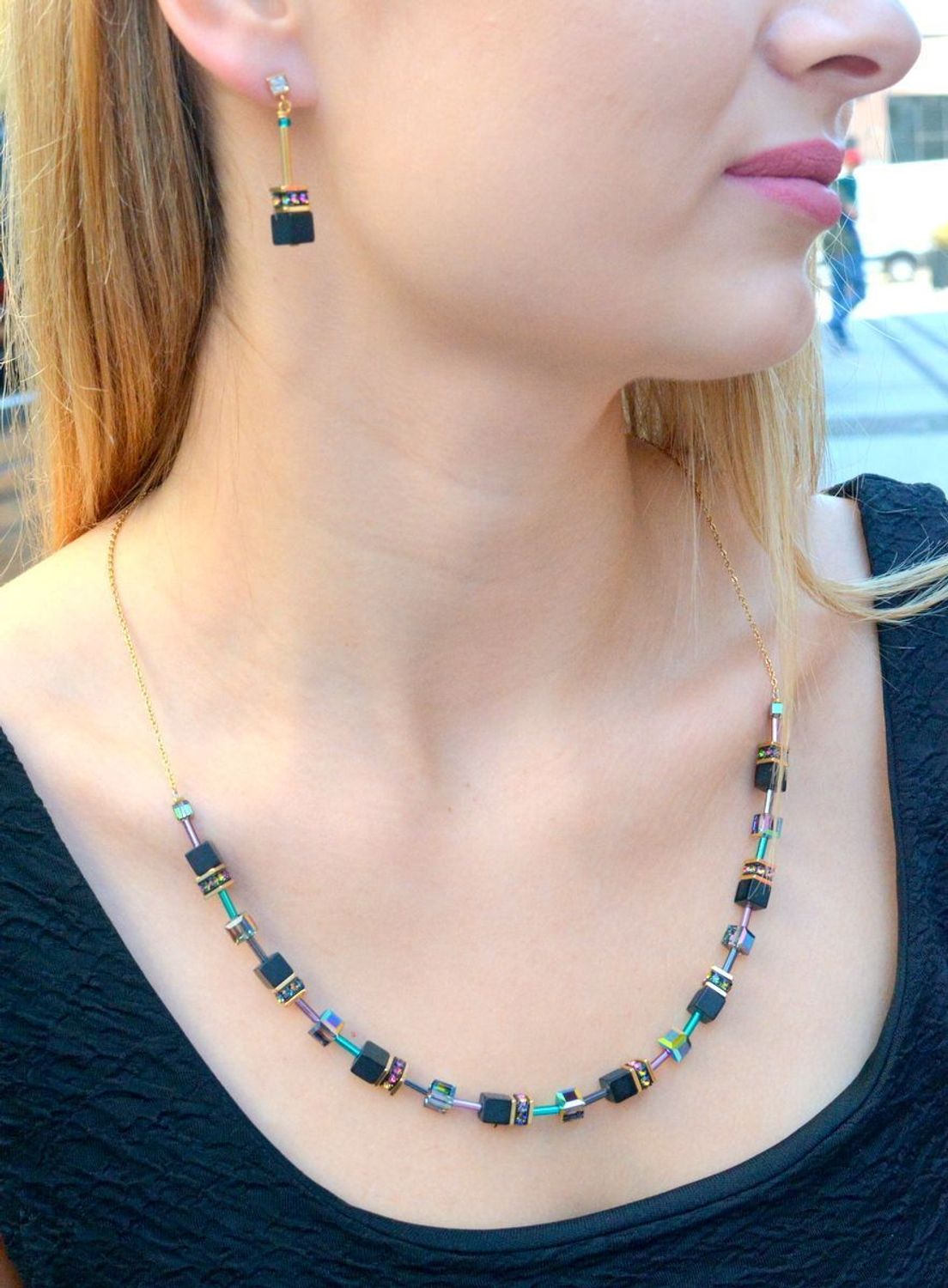 Kolczyki damskie Coeur de Lion GeoCUBE® Iconic Nature onyks 3035211315..jpg