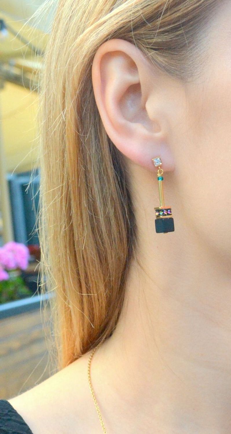 Kolczyki damskie Coeur de Lion GeoCUBE® Iconic Nature onyks 3035211315..jpg