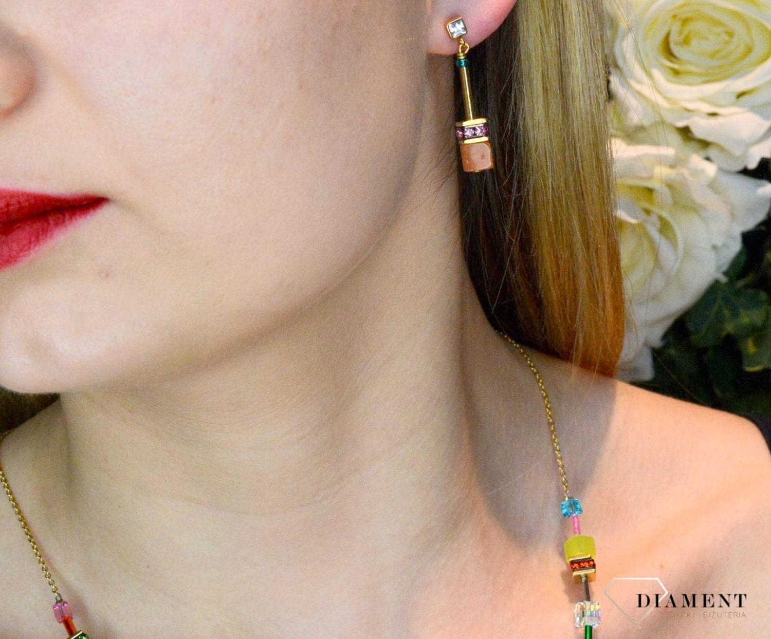 Kolczyki damskie Swarovski Coeur De Lion GeoCUBE® czerwony awenturyn 3035211582.jpg