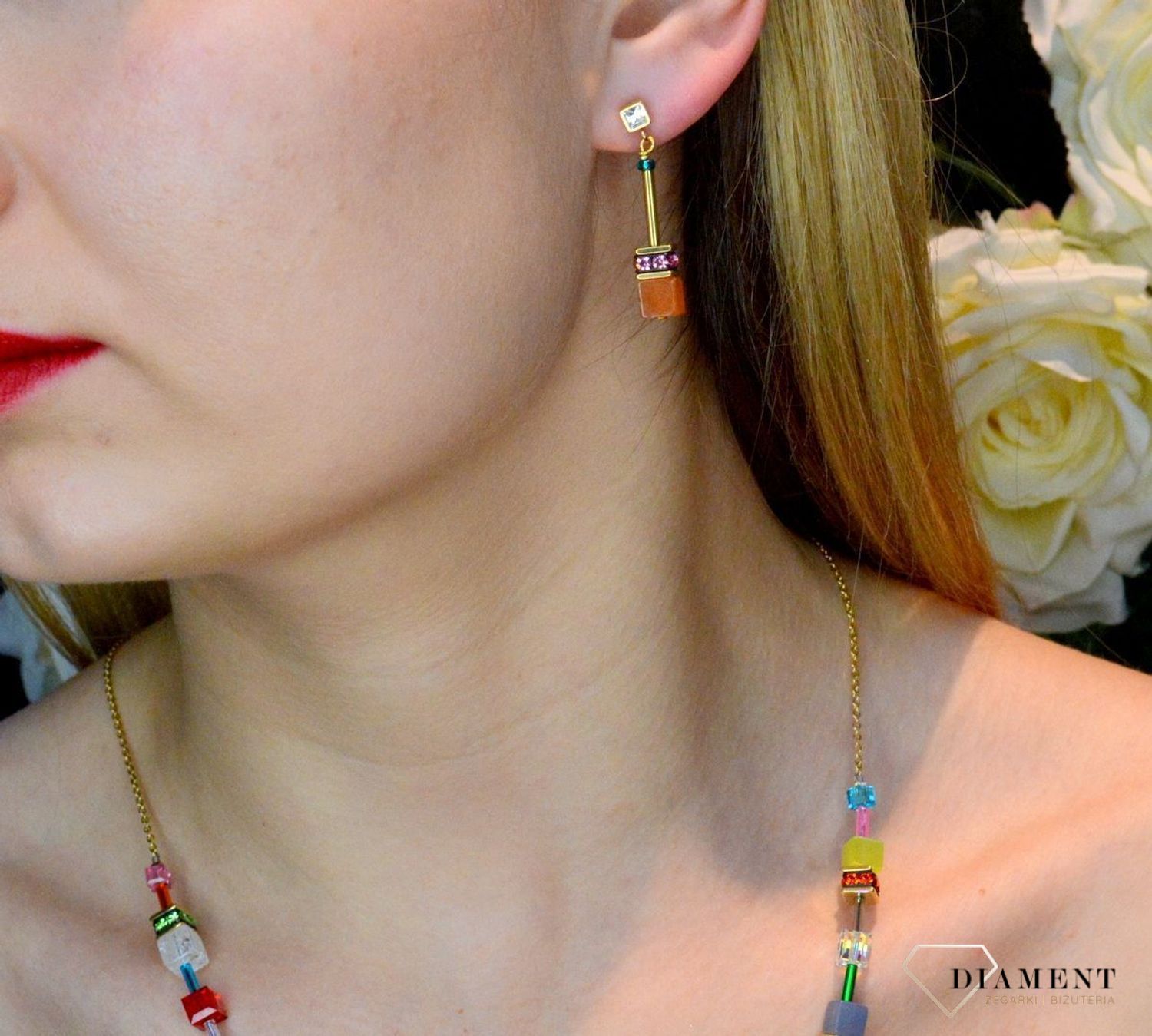 Kolczyki damskie Swarovski Coeur De Lion GeoCUBE® czerwony awenturyn 3035211582.jpg