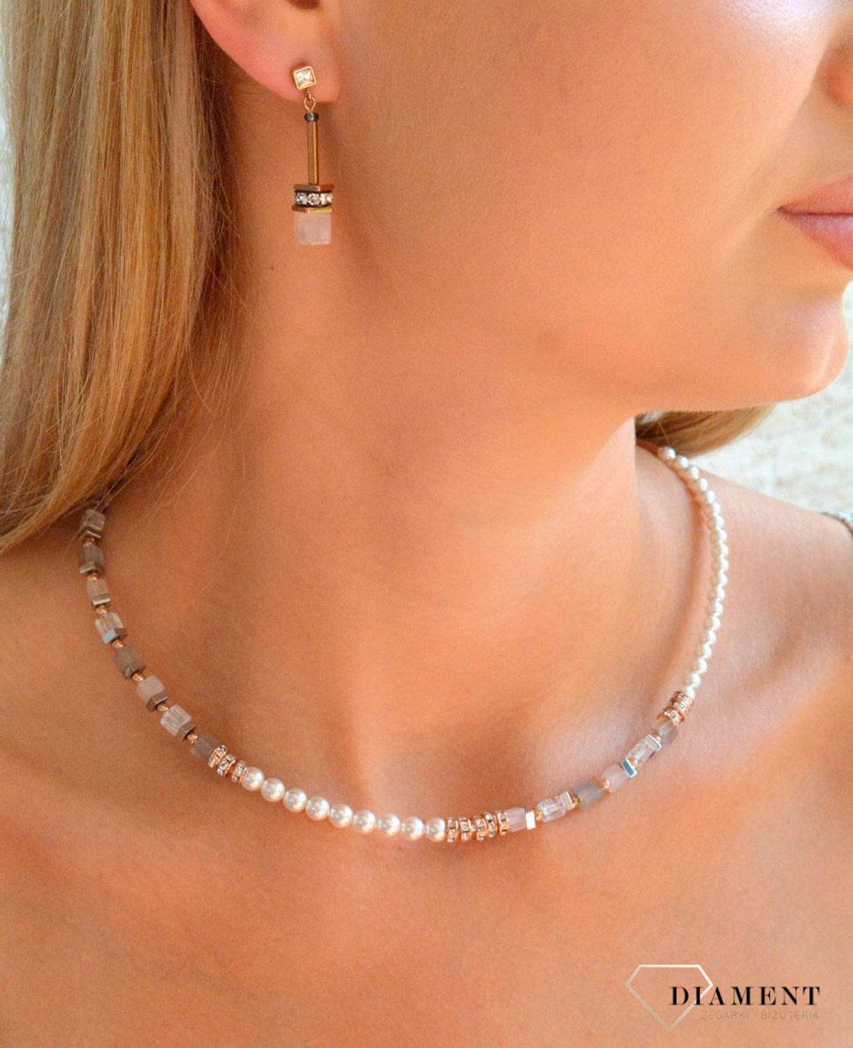 Kolczyki damskie Coeur de Lion GeoCUBE® Iconic Nature Chain 3035211912 (2).jpg