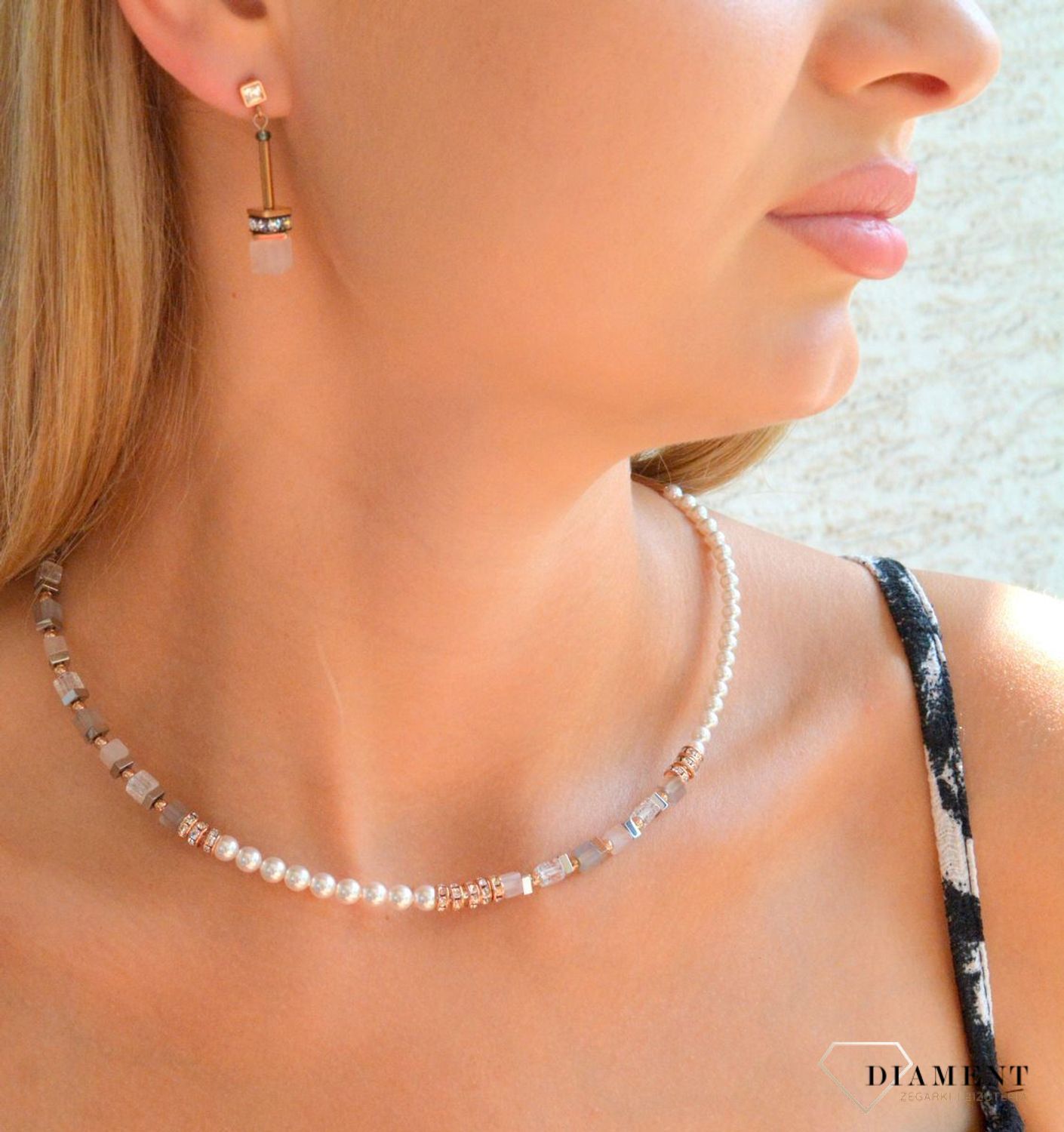 Kolczyki damskie Coeur de Lion GeoCUBE® Iconic Nature Chain 3035211912 (2).jpg