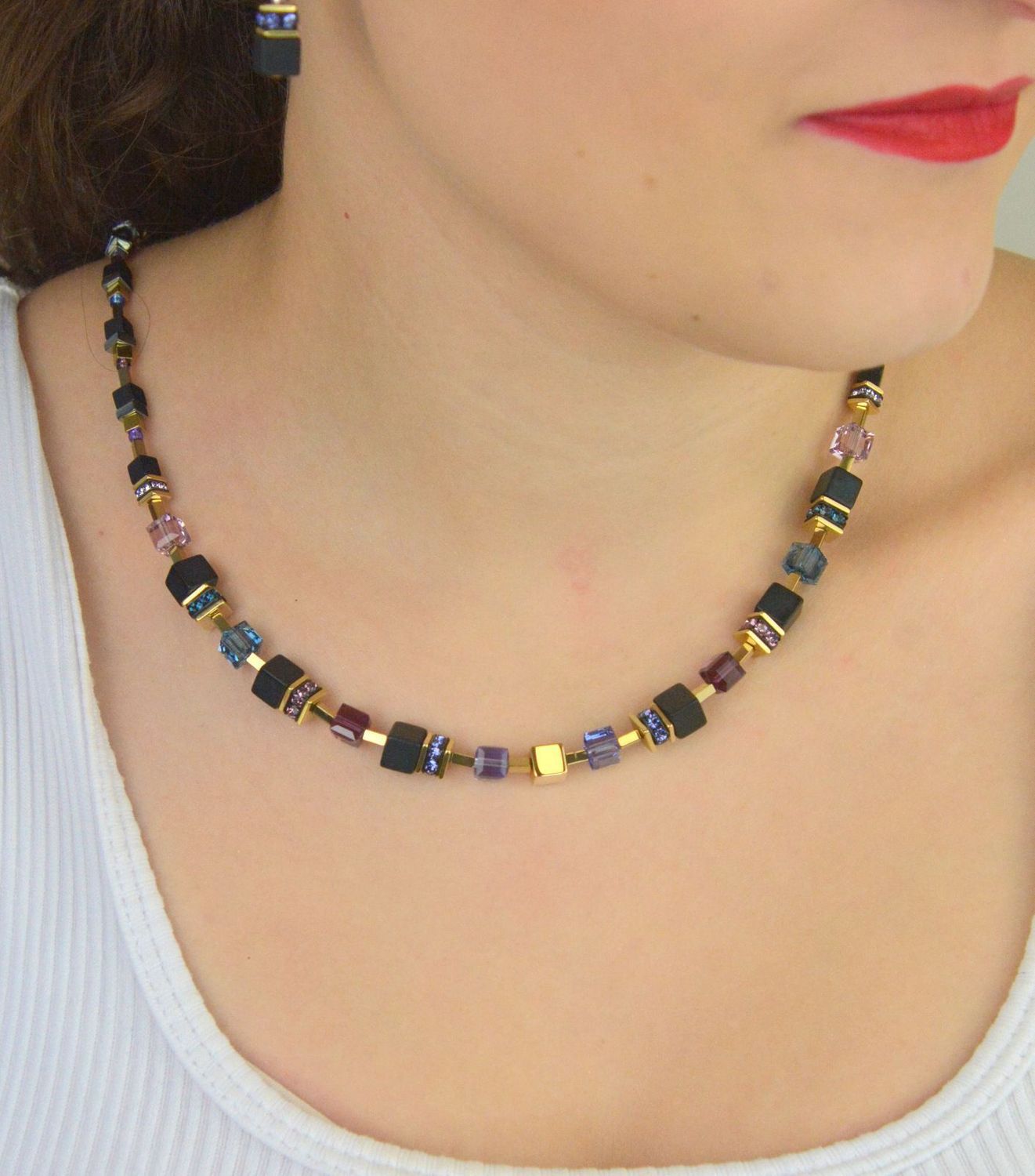 Naszyjnik damski GeoCUBE® Precious Classic Blue Moon Gold 3043101308 – kolorowy onyks  COEUR DE LION (1).jpg