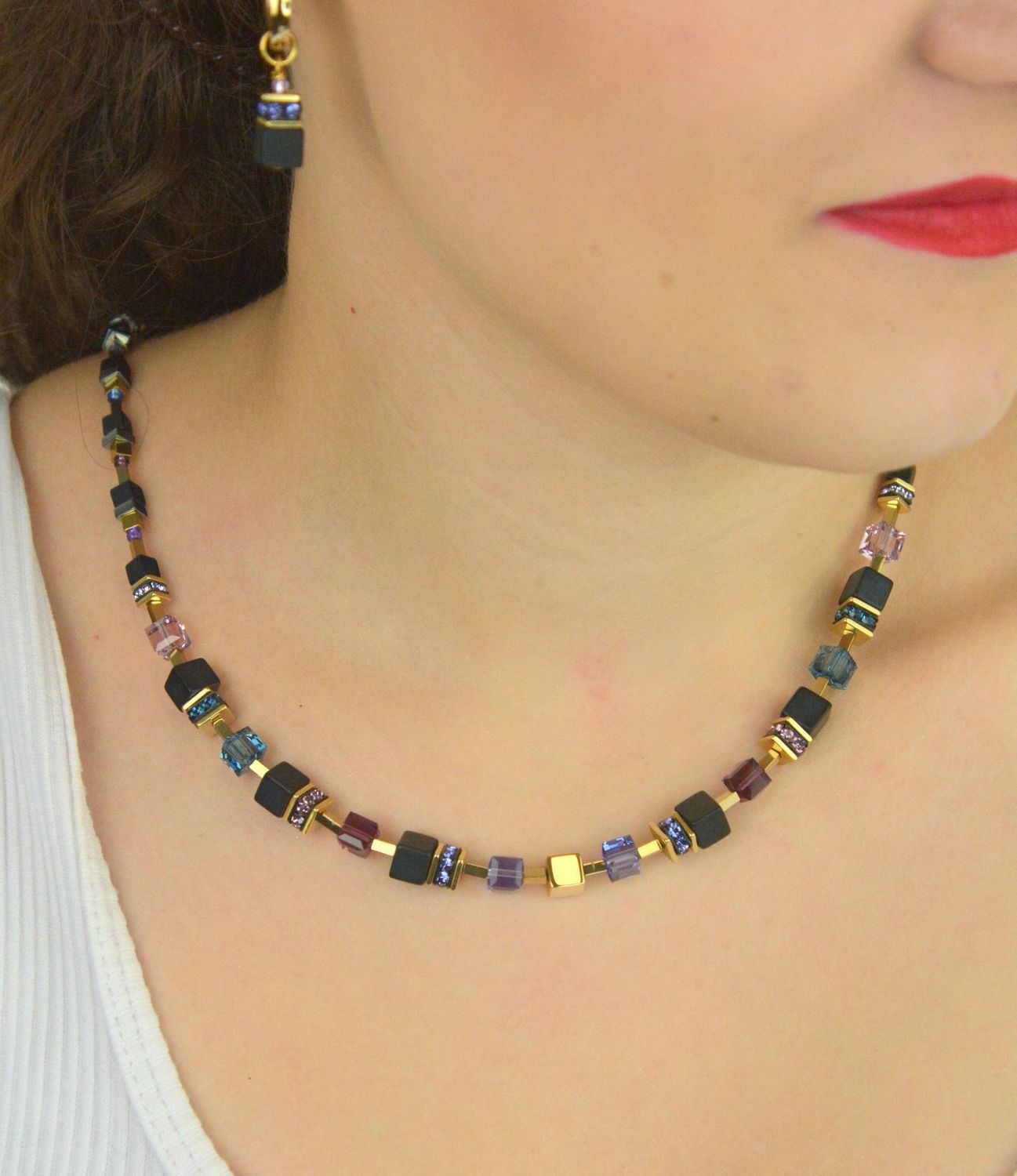 Naszyjnik damski GeoCUBE® Precious Classic Blue Moon Gold 3043101308 – kolorowy onyks  COEUR DE LION (1).jpg