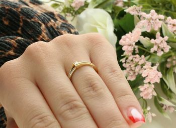 Subtelny pierścionek z żółtego złota 585 z 13 brylantami (0,13ct), model Fala Miłości. Certyfikat autentyczności, welurowe pudełko. Idealny prezent!6.jpg
