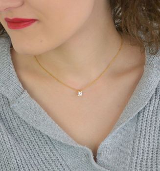 Naszyjnik damski TI SENTO 34087ZY – srebro rodowane 925, pozłacany, ankier, zdobiony cyrkonią 6 mm. Regulowana długość 38–48 cm, elegancki i uniwersalny, idealny do codziennych i wieczorowych stylizacji (2).JPG