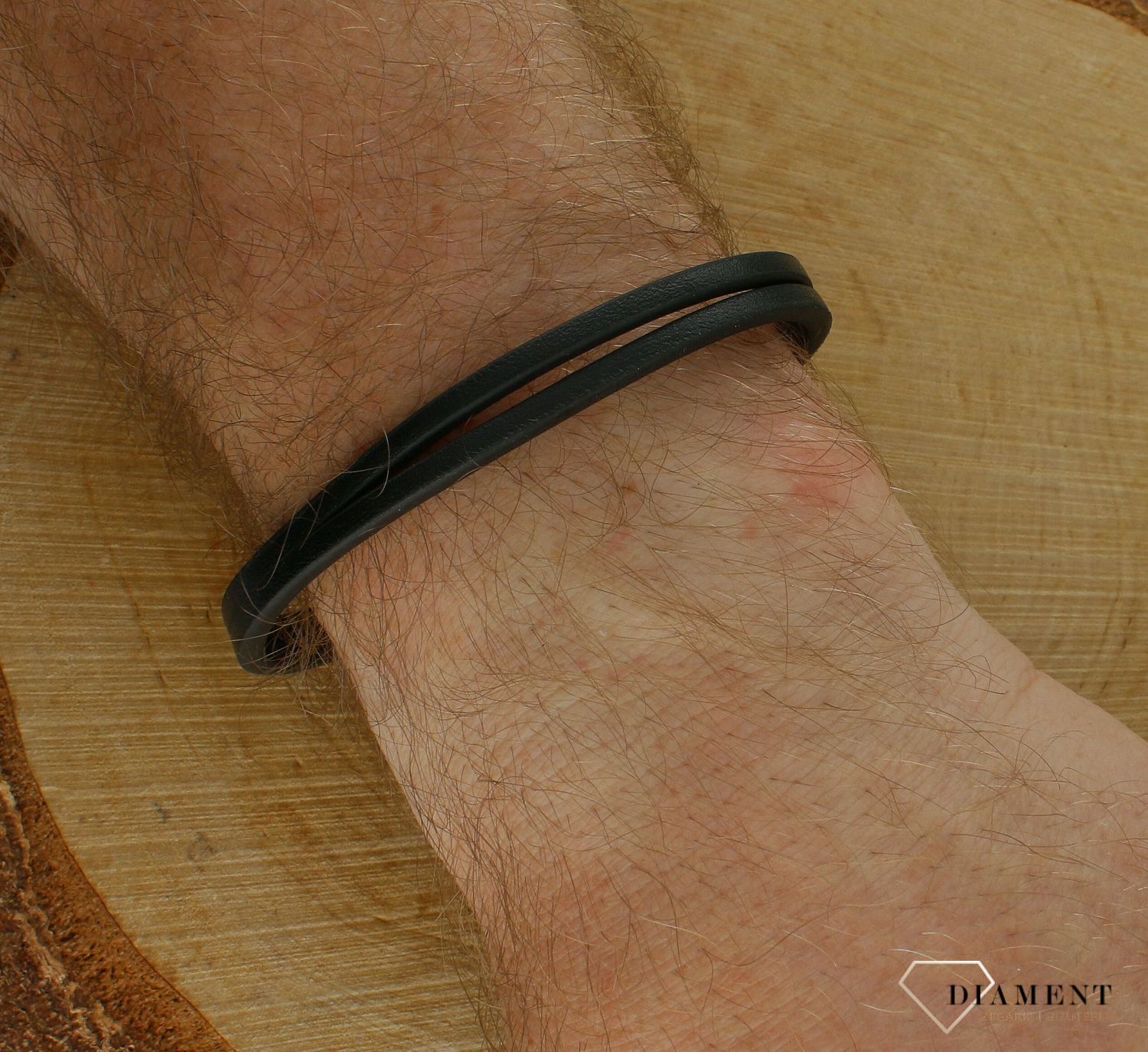 Bransoletka męska Calvin Klein skórzana z elementem stalowym z logo CK 35000408. Męska bransoletka Calvin Klein. Bransoletka skórzana Calvin Klein dla mężczyzny. Bransoletka Calvin Klein stalowa na prezent dla mężczyzny.jpg