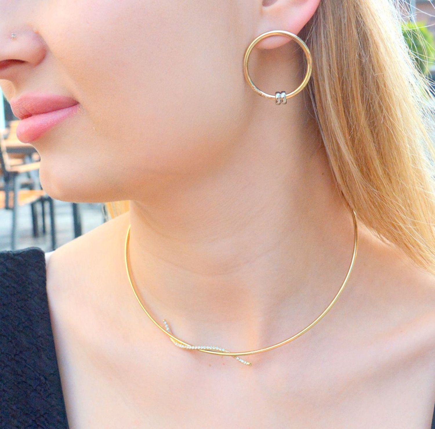 Kolczyki damskie Calvin Klein pozłacane koła 35000634.jpg