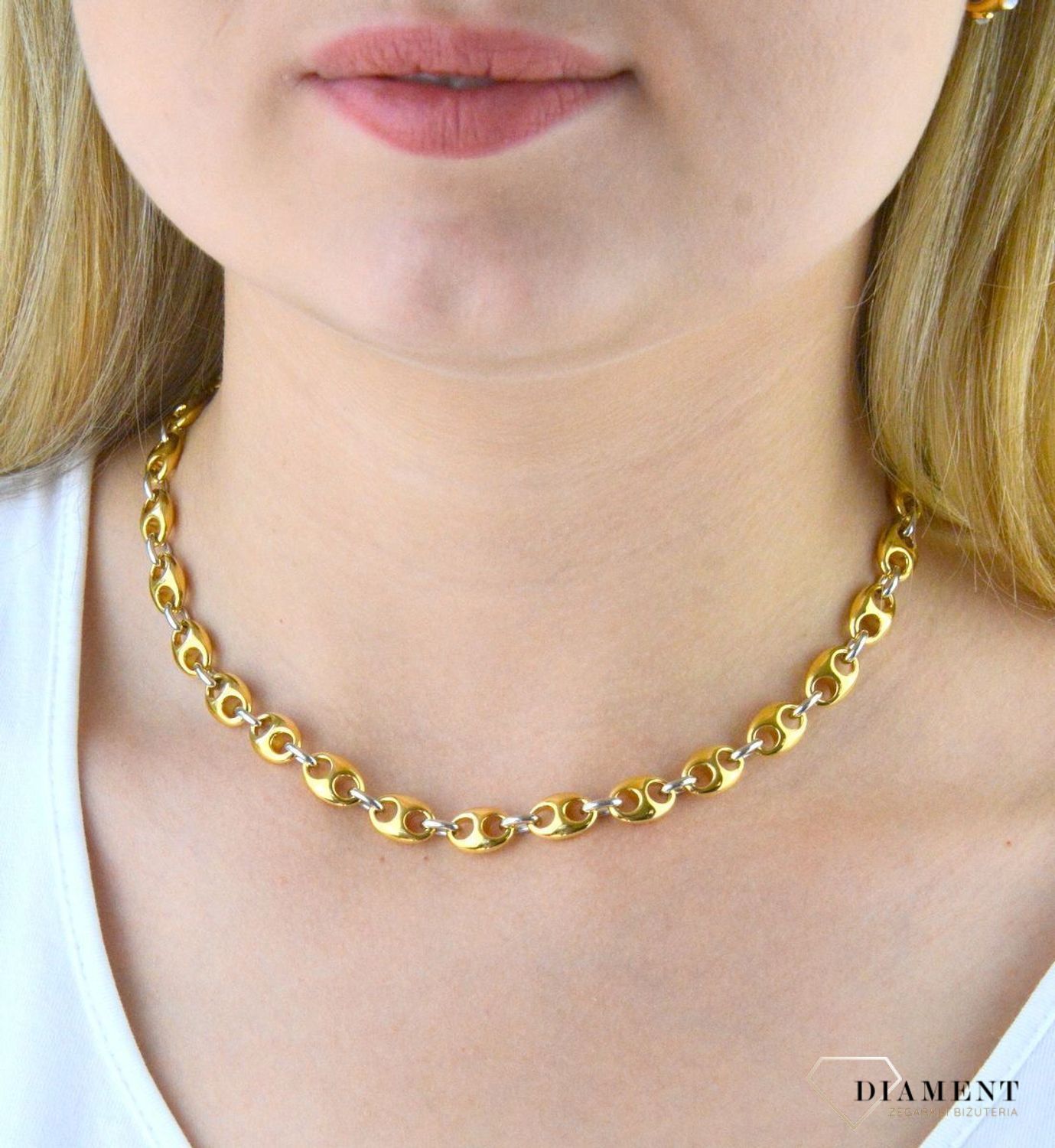 Naszyjnik marki TI SENTO - Milano z kolekcji inspirowanej morzem – jego tajemniczym, nieznanym podwodnym światem oraz pięknem śnieżnobiałych plaż. Srebrny, zdobiony pokryciem ze złota naszyjnik TI SENTO (4).webp