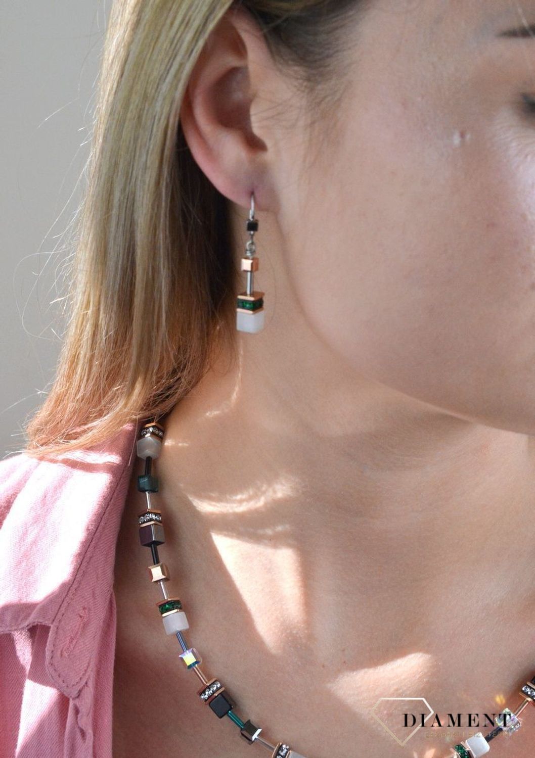 Kolczyki damskie Swarovski Coeur De Lion tygrysie oko srebro 4013200521. Kolczyki damskie Coeur De Lion  ponadczasowo piękne kolczyki z kolekcji GeoCUBE® z kamieniami naturalnymi Ekstrawaganckie kolczyki. Niety.jpg