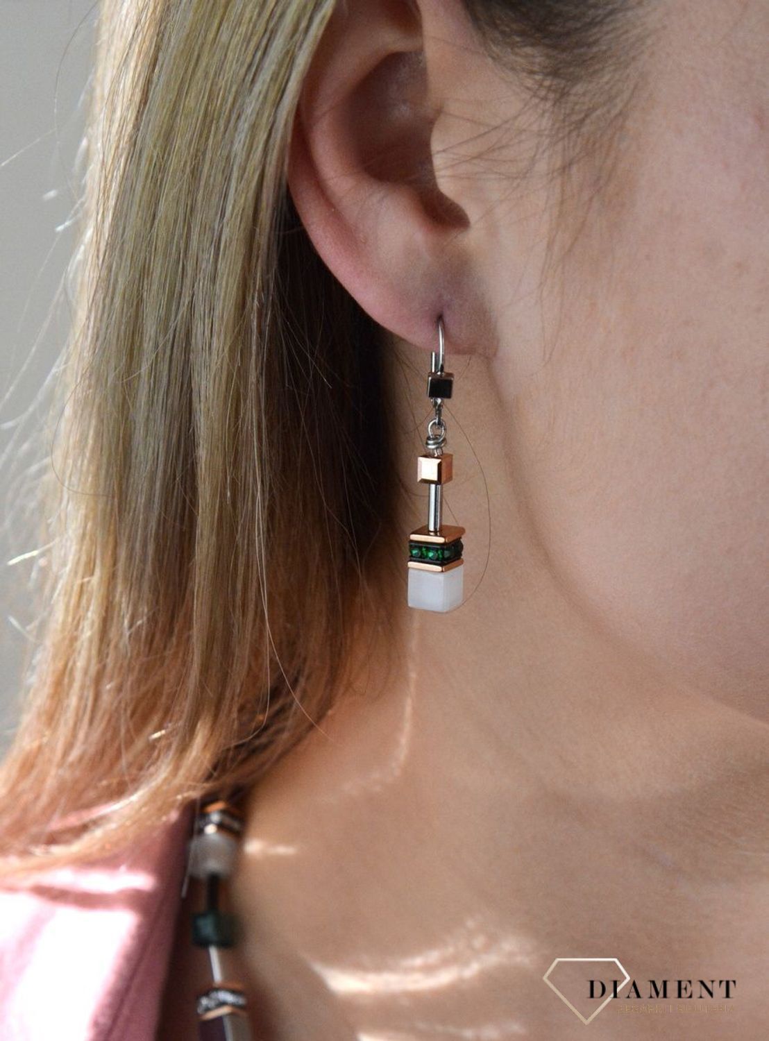 Kolczyki damskie Swarovski Coeur De Lion tygrysie oko srebro 4013200521. Kolczyki damskie Coeur De Lion  ponadczasowo piękne kolczyki z kolekcji GeoCUBE® z kamieniami naturalnymi Ekstrawaganckie kolczyki. Niety.jpg