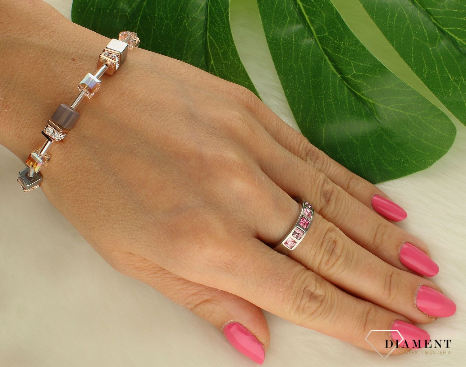 Bransoletka damska Coeur De Lion GeoCUBE® agat hematyt 4017300235.  Bransoletka stalowa damska. Bransoletka damska z kamieniami naturalnymi. Bransoletka damska z kryształkami..jpg