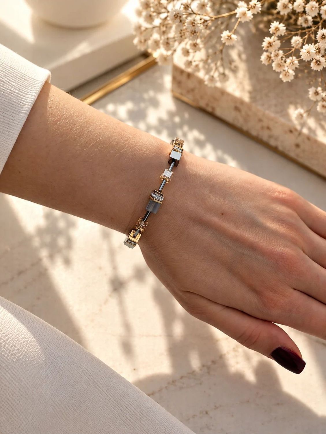 Bransoletka damska COEUR DE LION 4017301216 GeoCUBE® z agatem, hematytem i kryształami Swarovski®.jpg