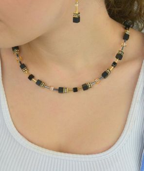 Naszyjnik damski COEUR DE LION z kolekcji GeoCUBE® 4018101316 – onyks, kryształy i złocona stal. Ręcznie wykonany w Niemczech. Czarno-złota elegancja z certyfikatem i etui (4).JPG