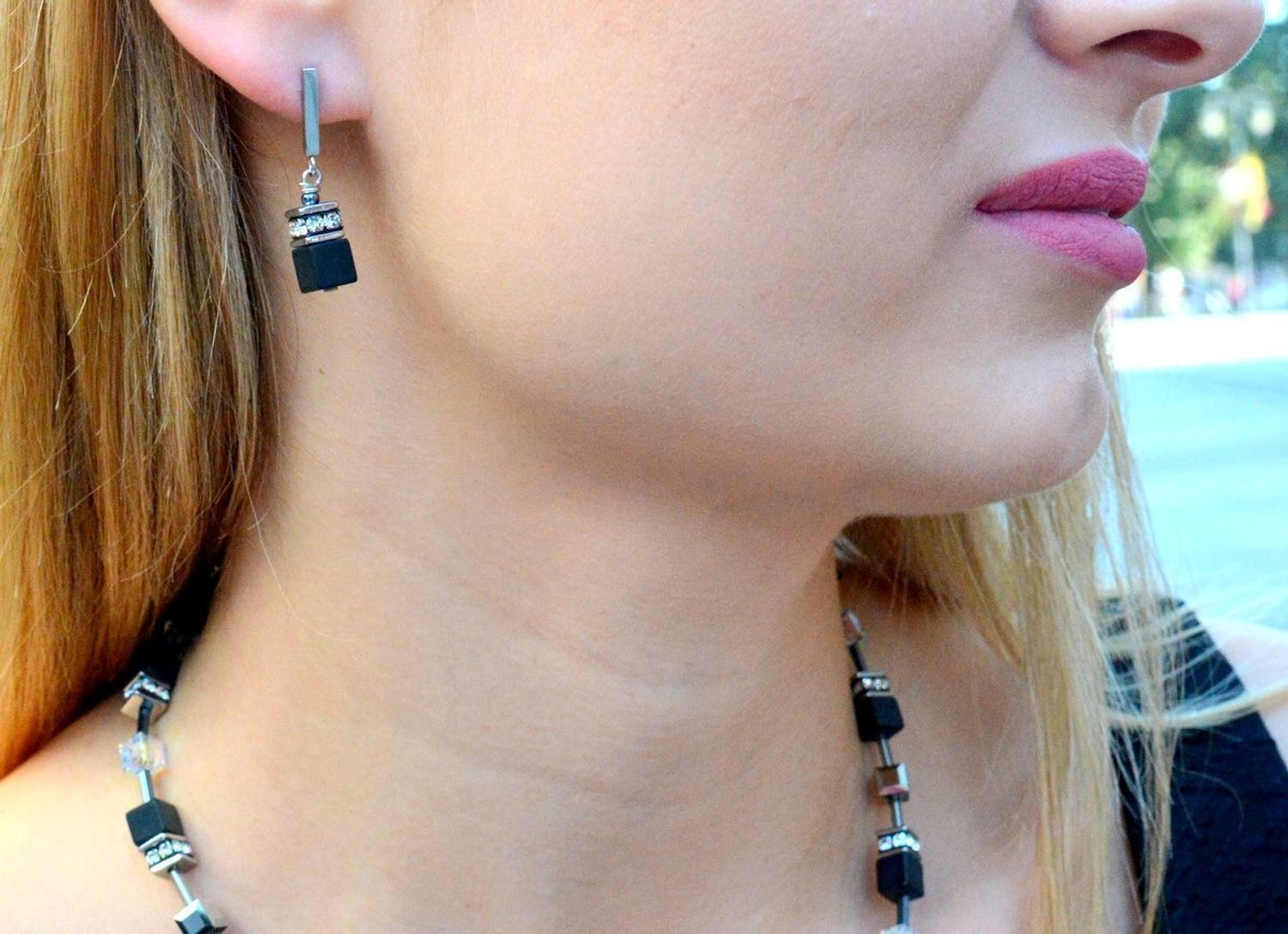 Kolczyki damskie Coeur de Lion Kolczyki GeoCUBE® Iconic Precious Onyks 4018211318.jpg