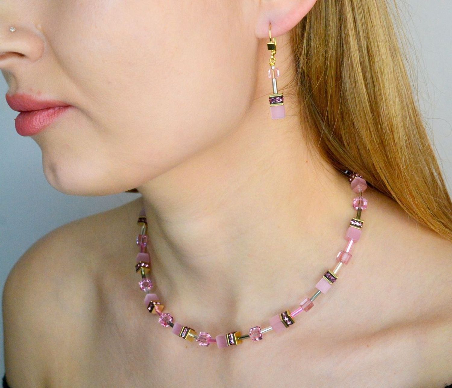 COEUR_DE_LION_402010-1920Naszyjnik damski Coeur de Lion  GeoCUBE Różowe Kocie Oczko 402010-1920⌚ Biżuteria Swarovski.jpg