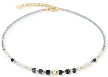 Złoty naszyjnik Modern Elegance Spikes z onyksu, hematytu i pereł Swarovski®. Ręcznie wykonany w Niemczech, nowoczesna elegancja i unikalny design.1.jpg