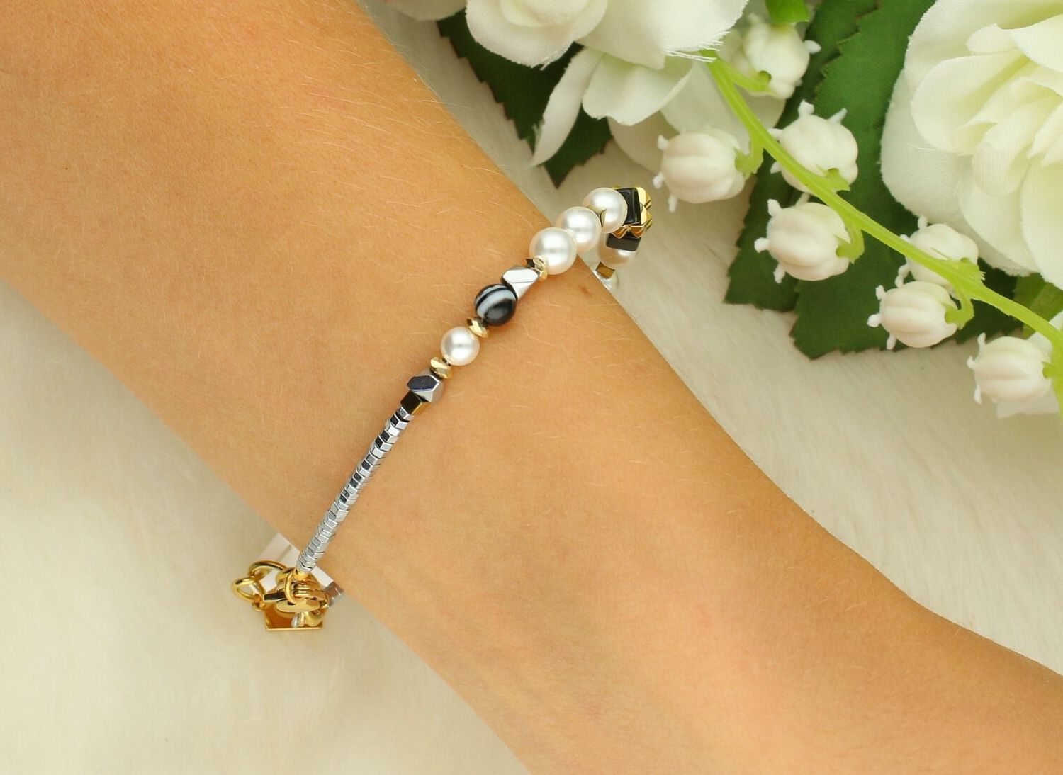 Bransoletka damska Coeur De Lion 4314301314 Modern Elegance Spikes złota.jpg