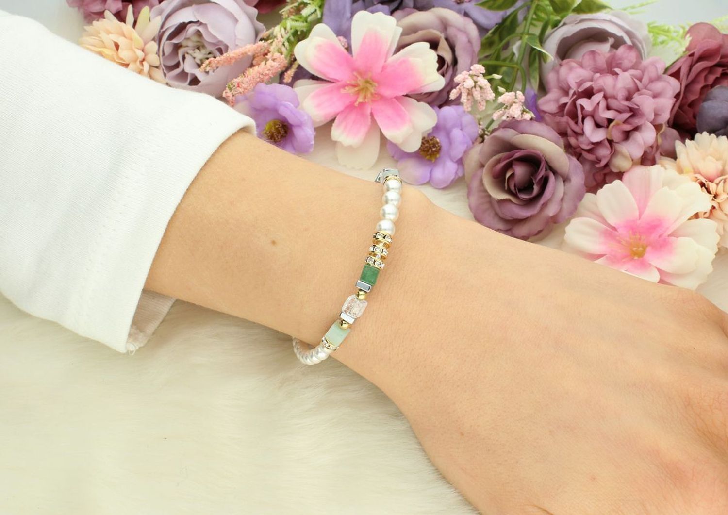 Bransoletka damska Coeur De Lion Amazonit Zielony, awenturyn, Kryształ górski, Kryształowa perła 435430-0500. ✨ Bransoletka Precious Fusion Offset Złoto-Zielona – Naturalna Elegancja 🌿💛1.jpg