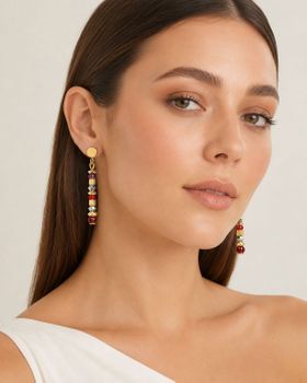Kolczyki Coeur de Lion Golden Whisper z kryształami Swarovski® i hematytem. Brązowo-czerwono-złota kolorystyka, długość 3 cm, elegancki design..jpg