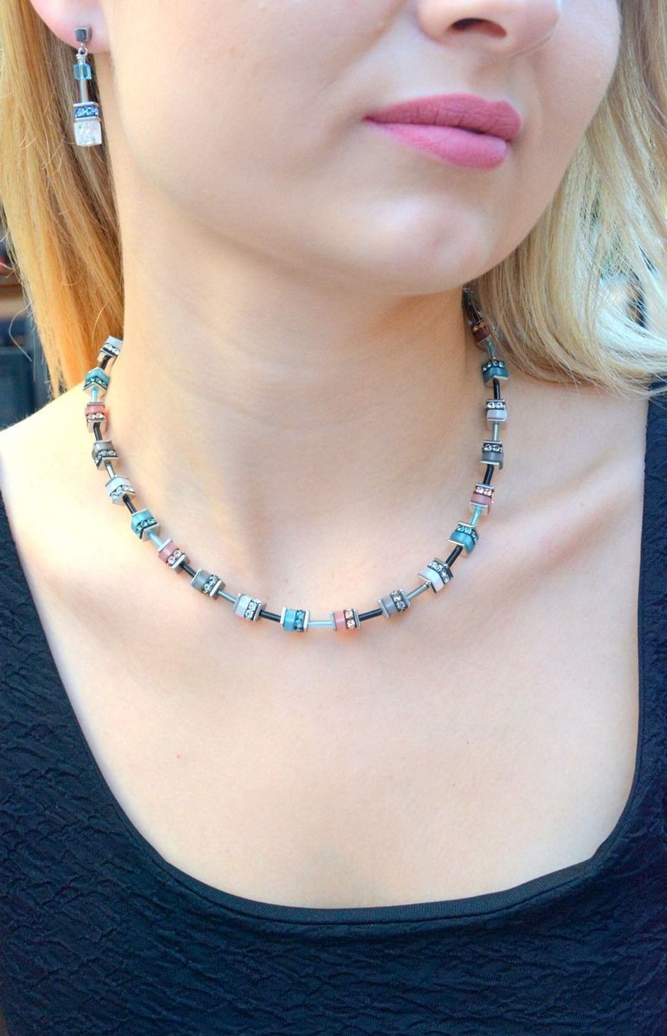 Naszyjnik damski Coeur De Lion Sparkling Classic Pastel 4409102011..jpg