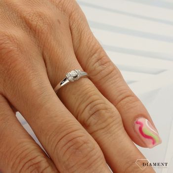Pierścionek złoty DIAMENT 585, diamenty 0660027151 HSI.jpg